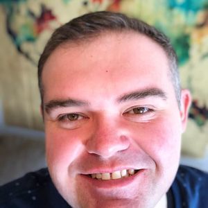 Meet your Posher, Derrick